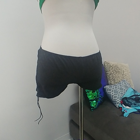 B+P soft pole dance yoga shorts - Picture 3 of 4